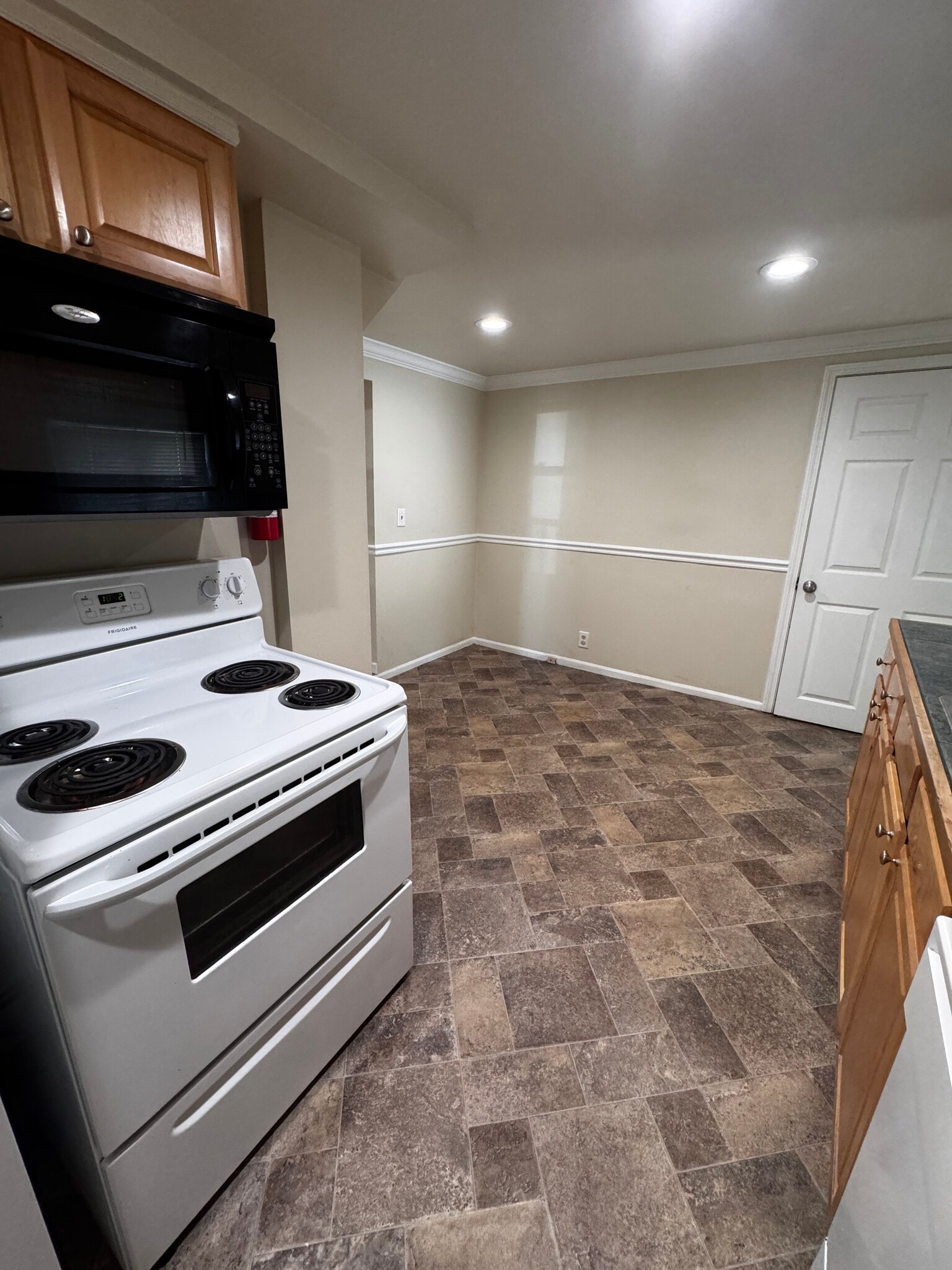 Building Photo - 410 Washtenaw Ave