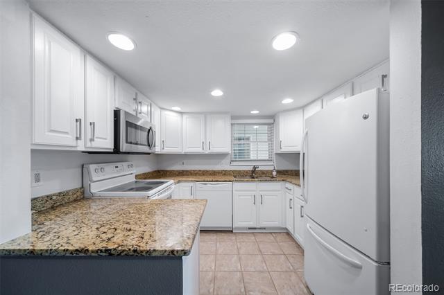 Building Photo - 12645 E Pacific Cir