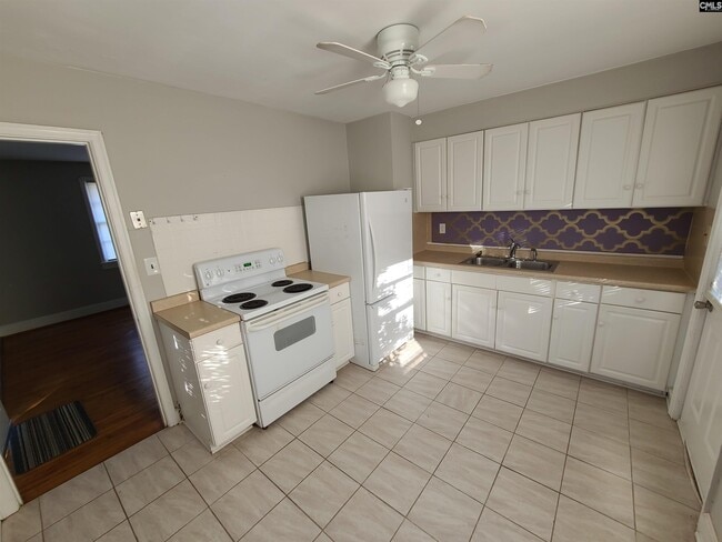 Building Photo - 1100 Chevis St