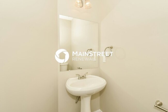 Building Photo - 3 Bedroom Pet-Friendly Home in Atlanta, GA with Main Street Renewal