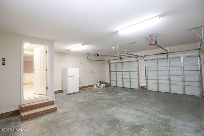 Building Photo - 62 Forest Mountain Ct