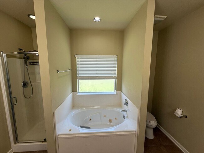 Building Photo - 3BD 2BA House on Nicholson Lakes Subdivision