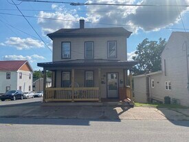 Building Photo - 162-201 E Front St