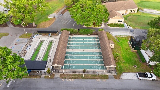 Building Photo - 1218 Gillespie Dr N