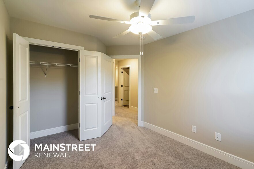 Building Photo - 158 Noble Pk Cir