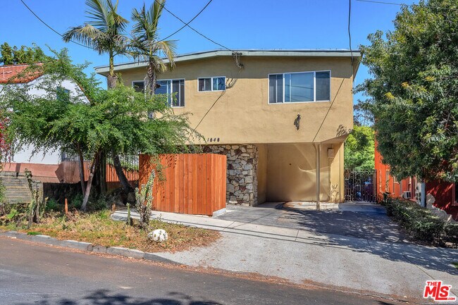 Building Photo - 1648 Edgecliffe Dr