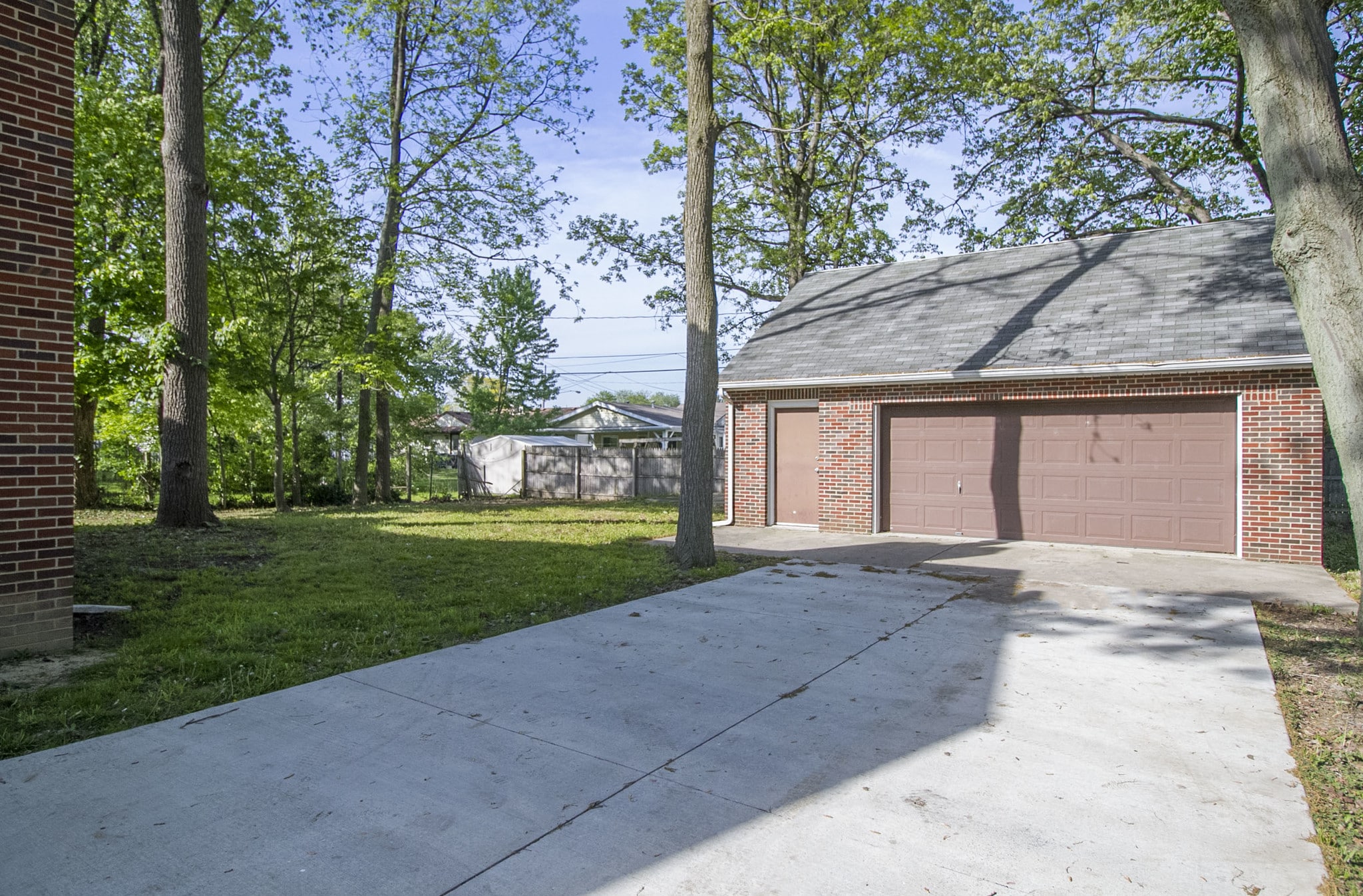 Building Photo - 2943 Escott Ave