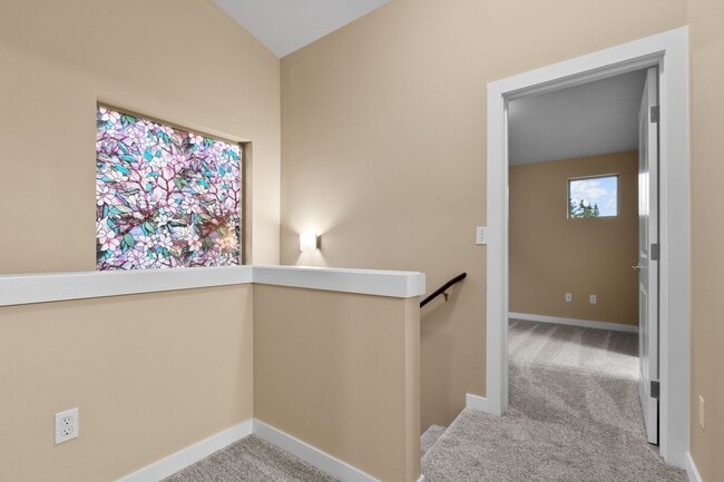 Building Photo - 2bd/2.5ba Seattle Townhome