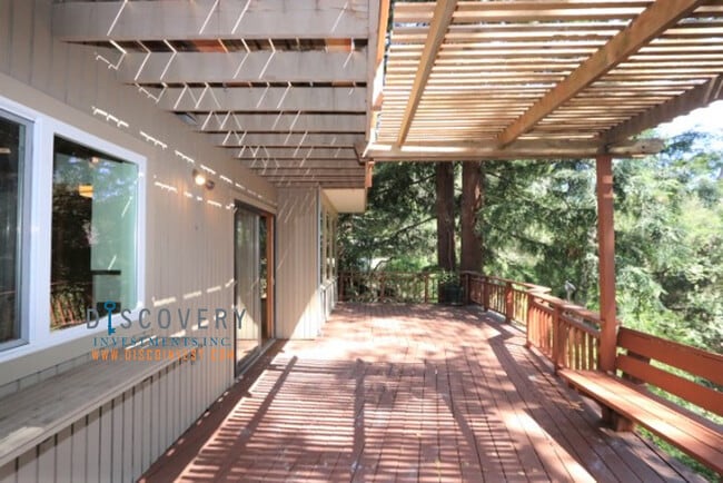 Building Photo - Contemporary Montclair 3+ Bedroom Canyon H...