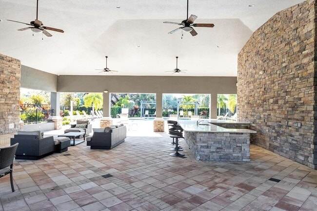 Building Photo - 8657 Palmer Park Cir