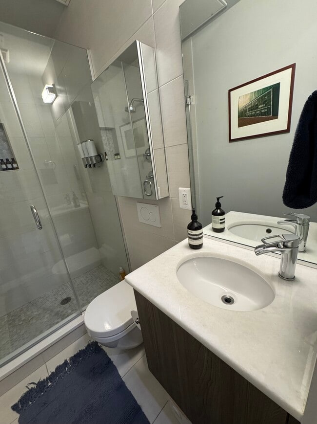 Building Photo - 1100 W St NW