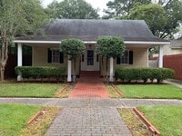 Building Photo - 3-Bedroom 2-bath home