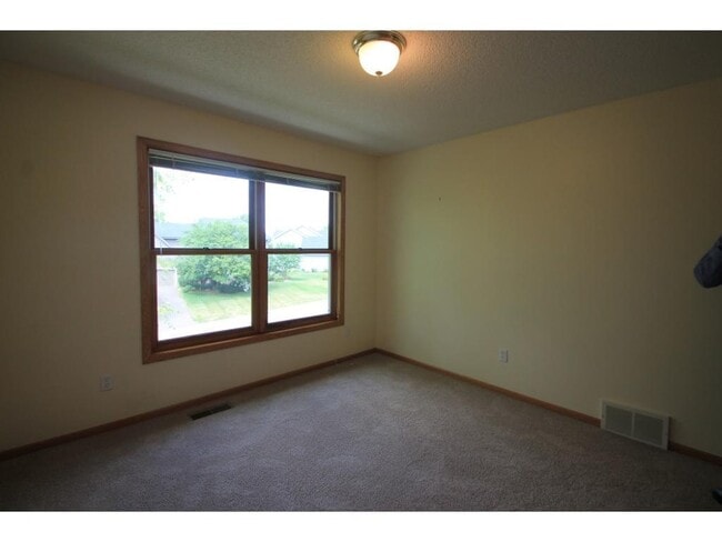 Building Photo - 19015 31st Pl N