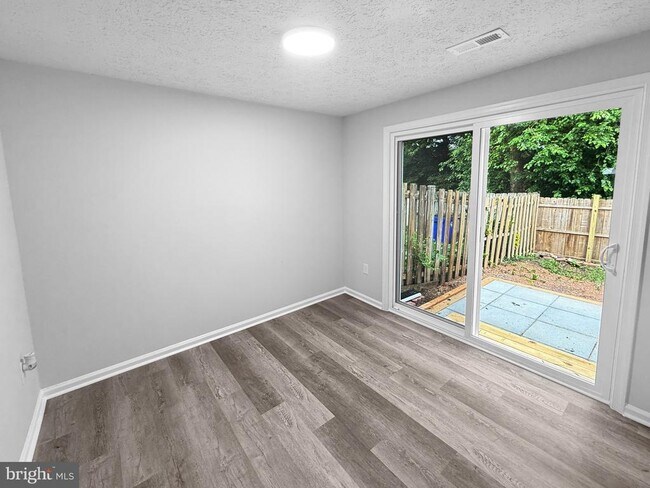 Building Photo - 6723 Kernel Ct