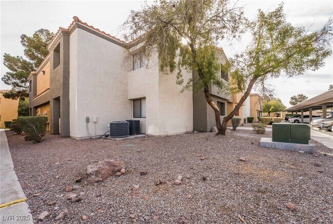 Building Photo - 3151 N Soaring Gulls Dr