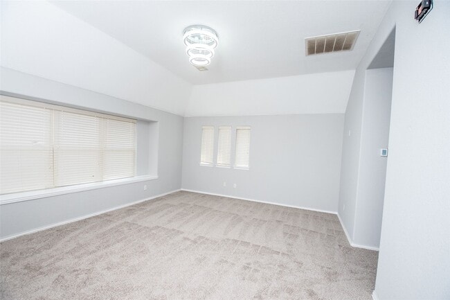 Building Photo - 1129 Dover Pl