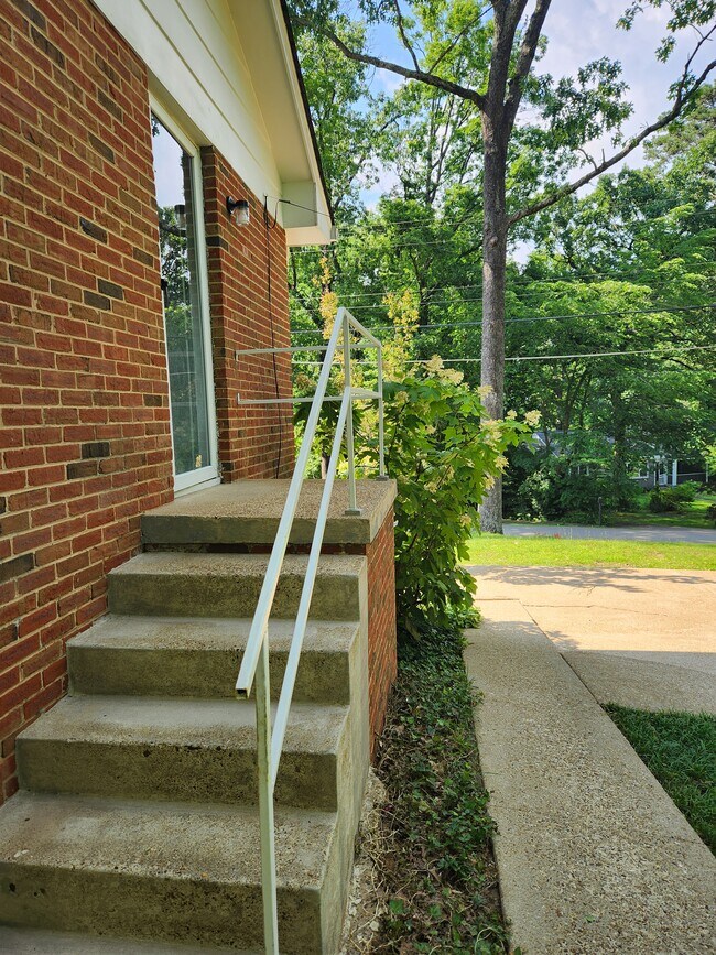 Building Photo - 312 Signal Mountain Blvd