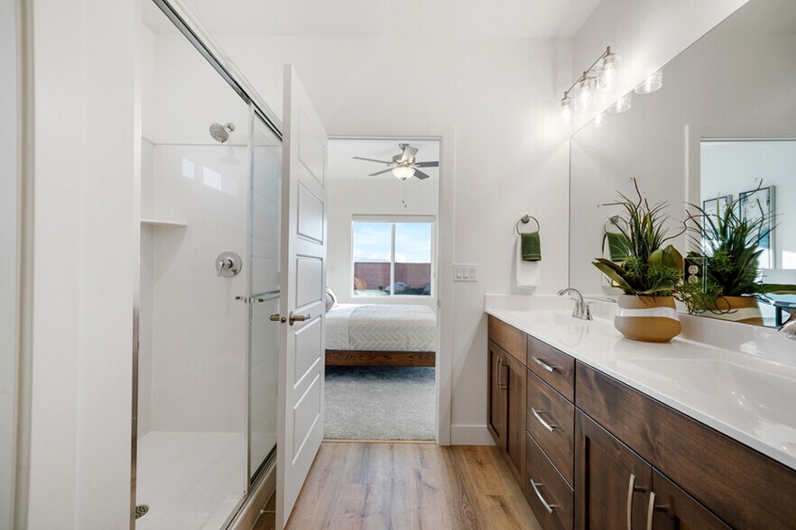 Building Photo - 6068 S White Trails Dr