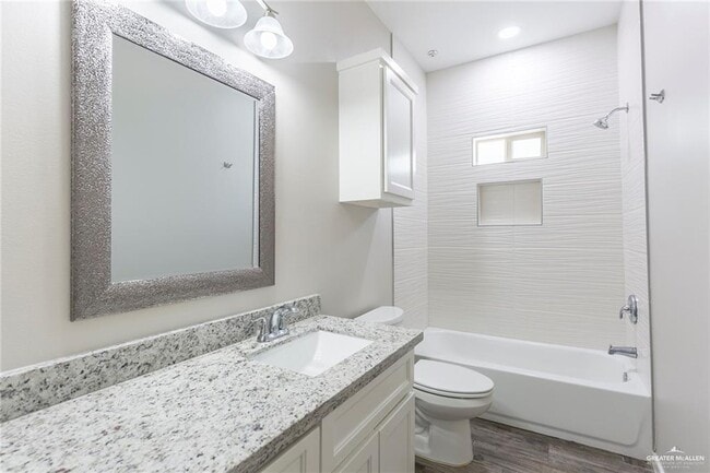 Building Photo - 5901 Sandpiper Ave