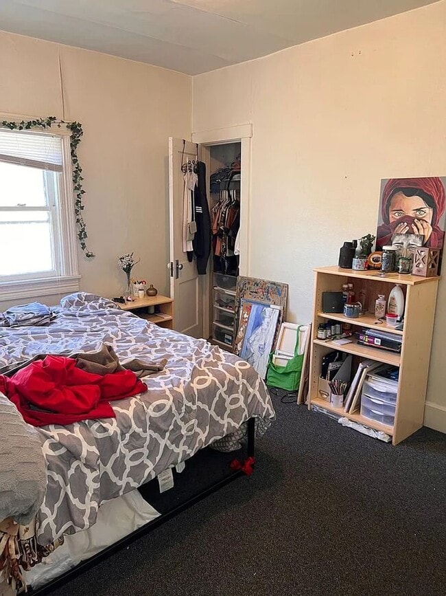 Building Photo - 9 MONTH LEASE - 12th and Lincoln