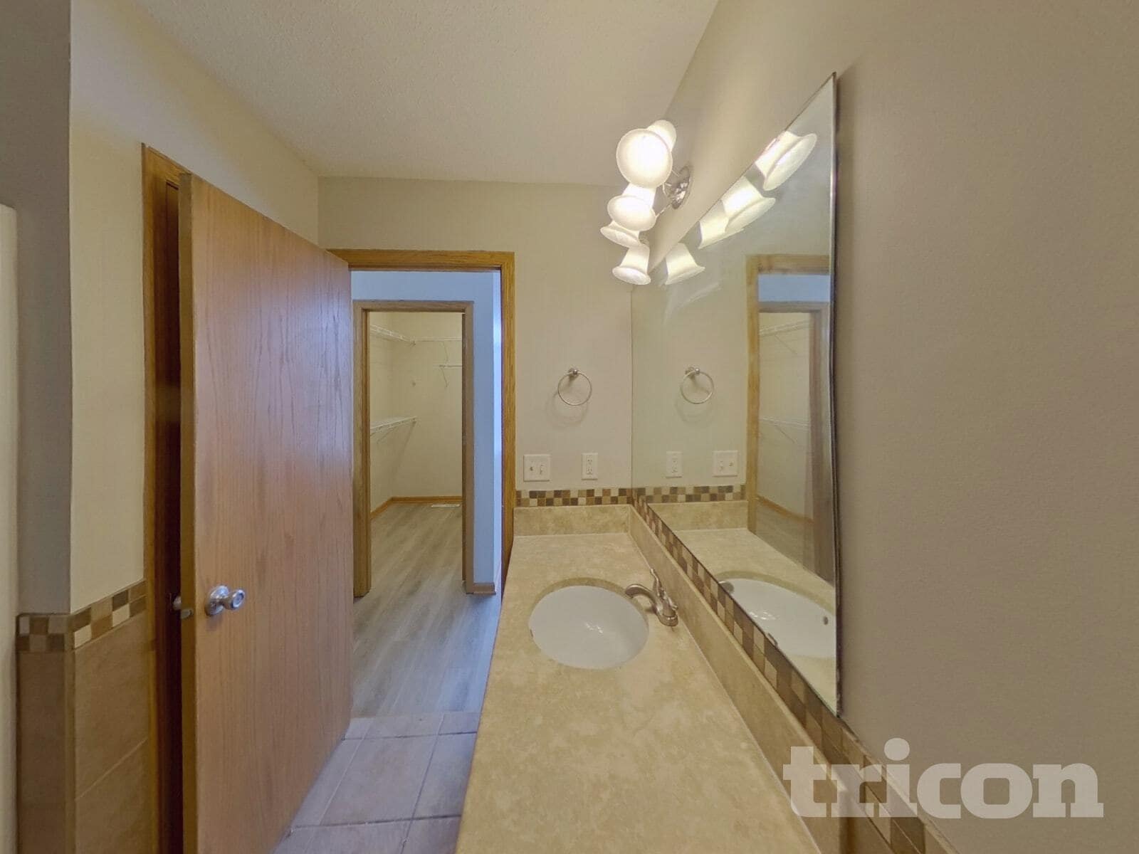 Building Photo - 1134 Pine St