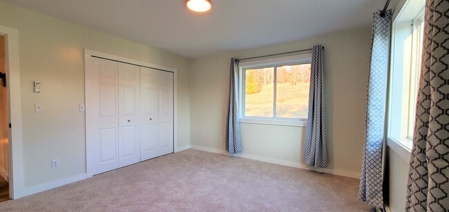 Building Photo - Renovated Farmhouse, 30+ Acres with Pole Barn!