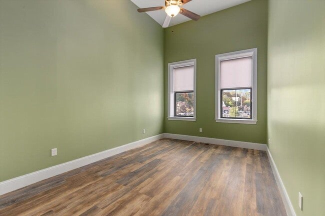 Building Photo - 122 Washington St