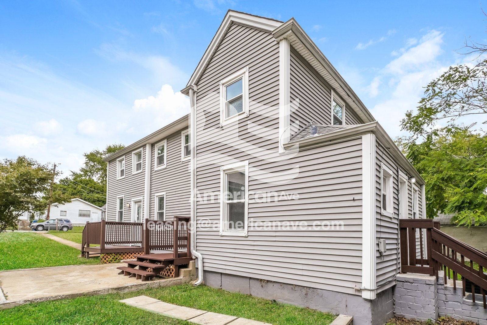 Building Photo - 814 Wachtel Ave