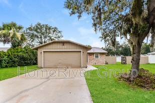 Building Photo - 2510 Yule Tree Dr