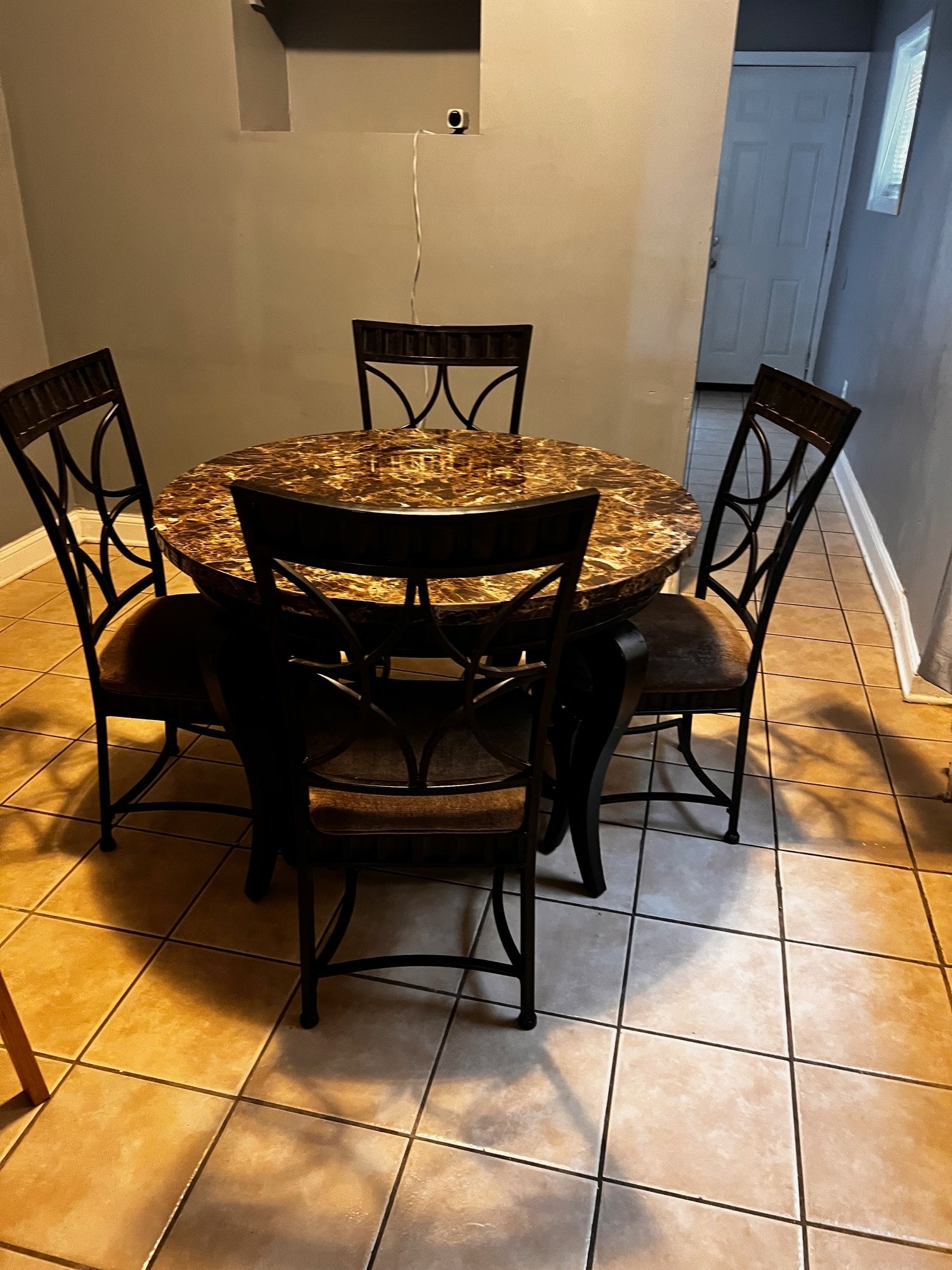 Building Photo - 2234 N Pine St