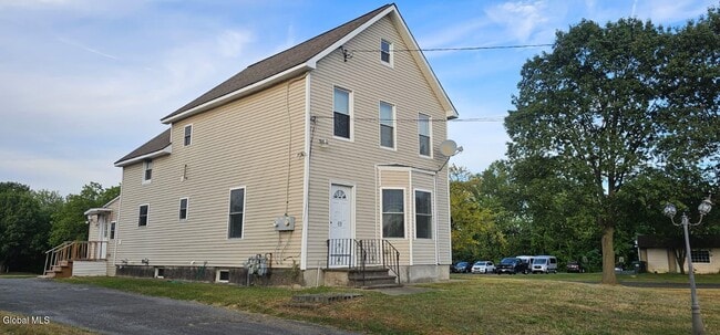 Primary Photo - 363 Troy-Schenectady Rd