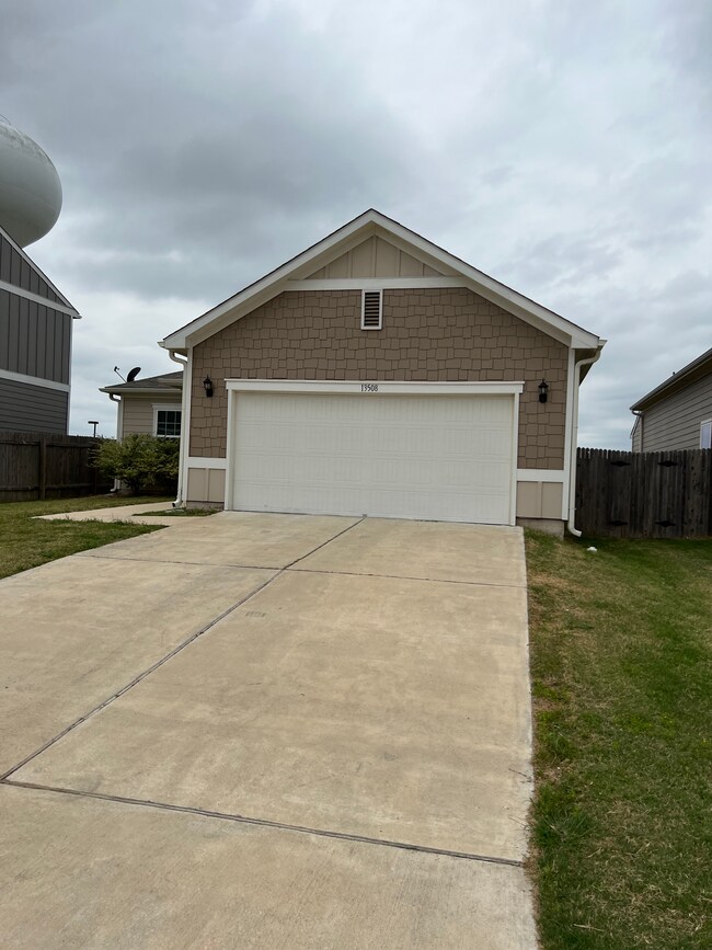 Driveway - 13508 Charles Abraham Way