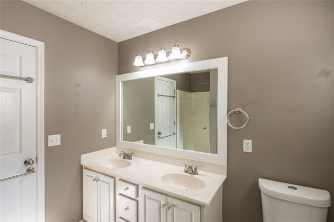 Building Photo - 2638 English Oaks Ln NW