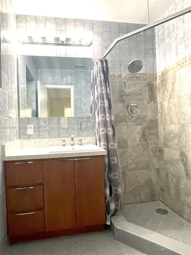 Building Photo - 1556 San Benito Ave