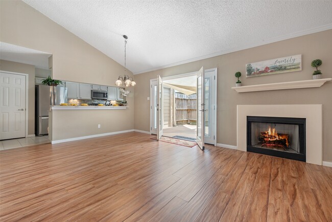 Building Photo - 6602 Montauk Dr