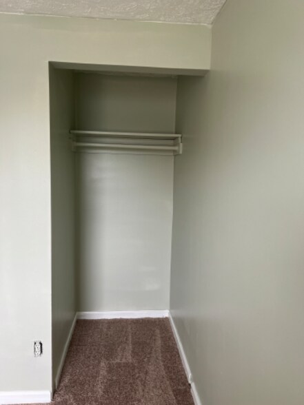 Building Photo - 106 Gooseneck Ct