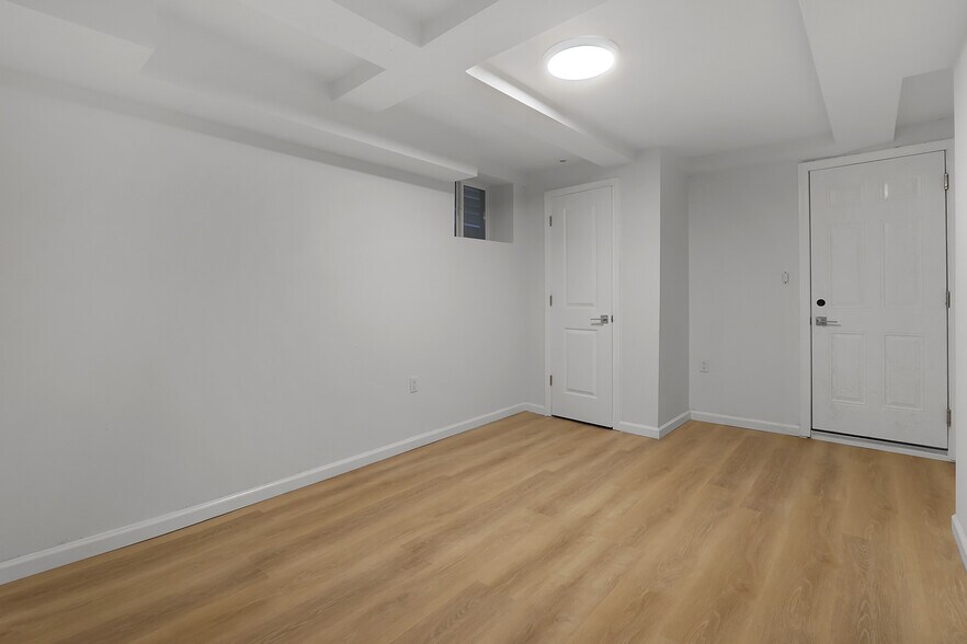 Bedroom 1 - 57 Trumbull St