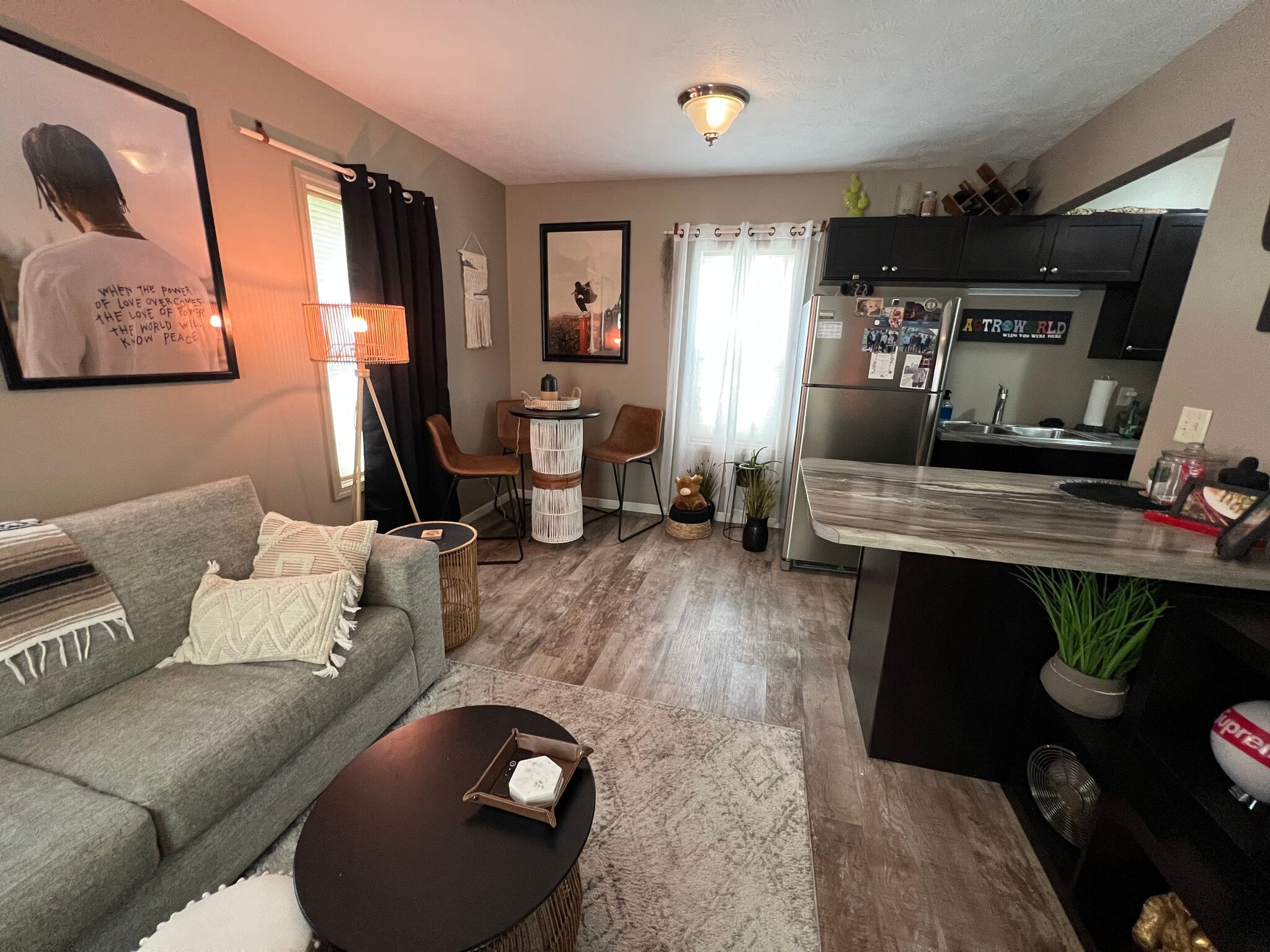 Building Photo - 1205 N Main Ave