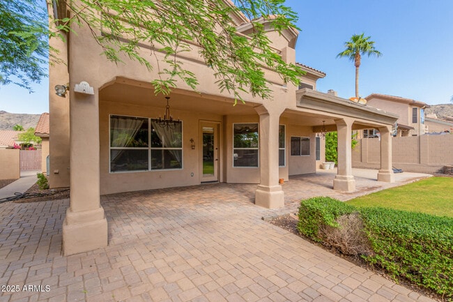 Building Photo - 1367 E Desert Flower Ln