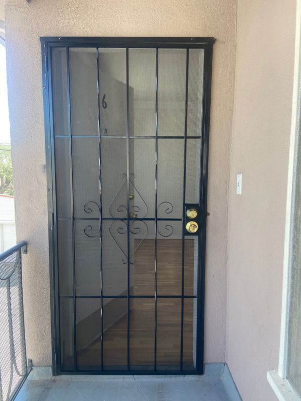 Building Photo - 1466 S Sherbourne Dr