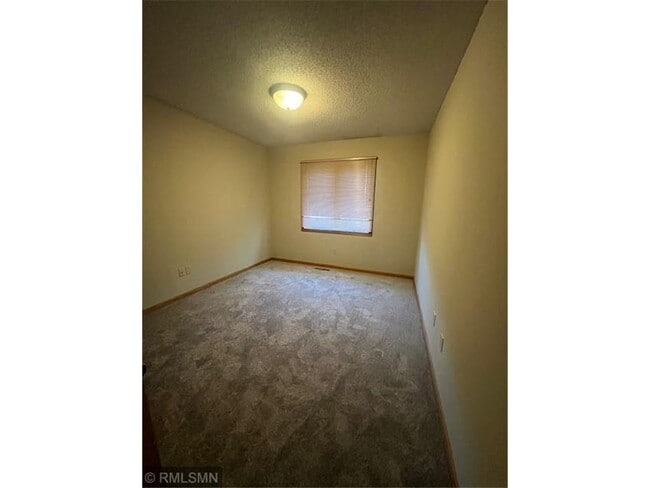 Building Photo - 1493 Summit Shores Dr
