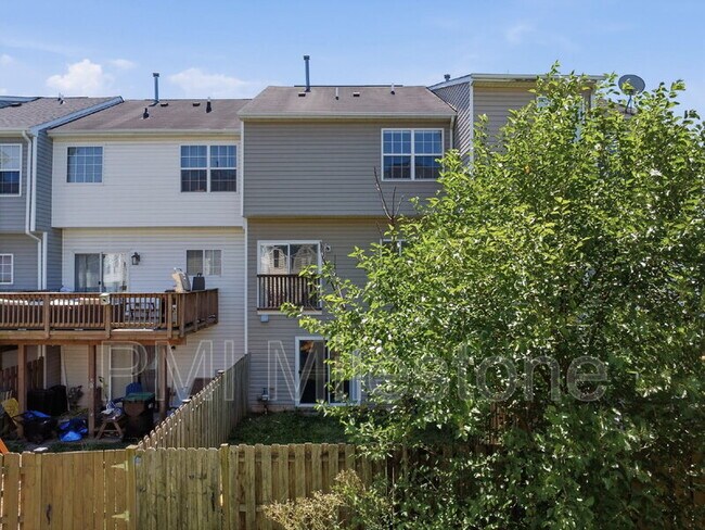Building Photo - 47 Hokes Run