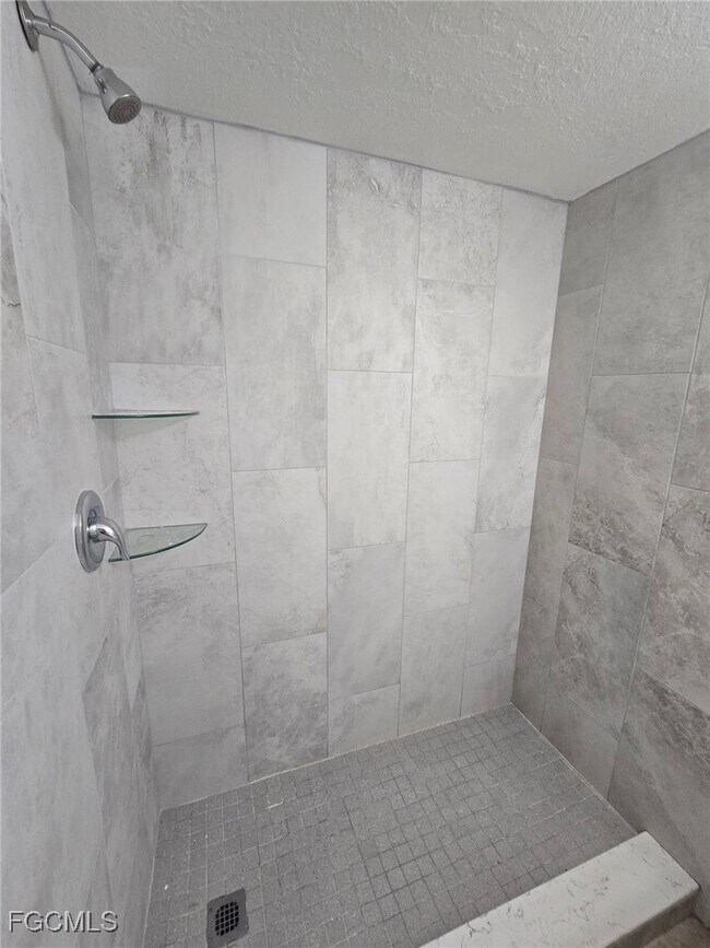 Building Photo - 1900 NW 33rd Ave