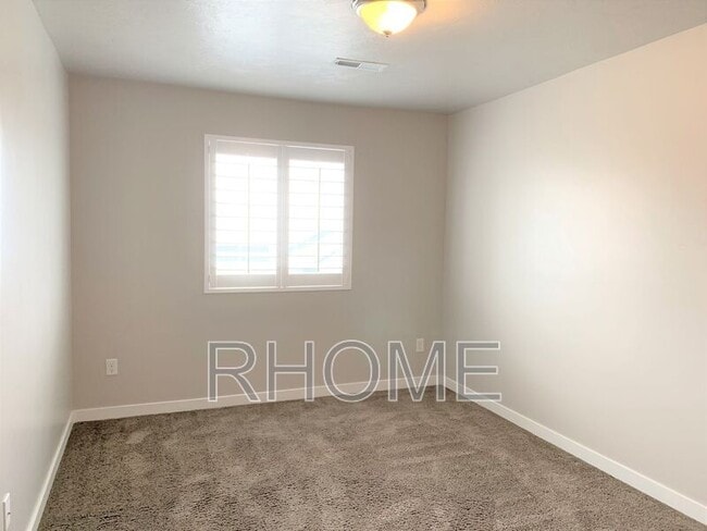 Building Photo - 14257 S. Sidehill Lane