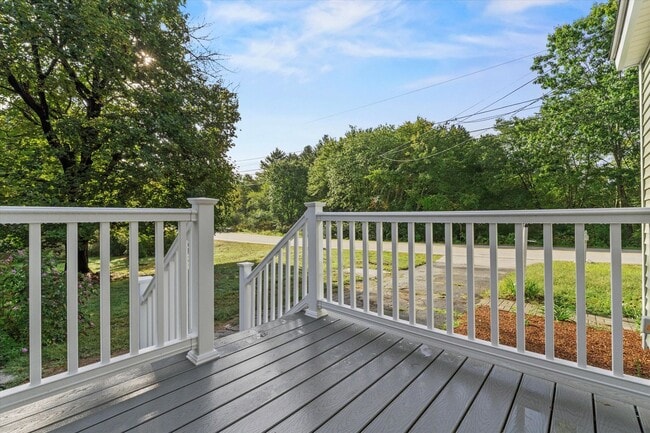 Building Photo - 3 Providence Hill Rd