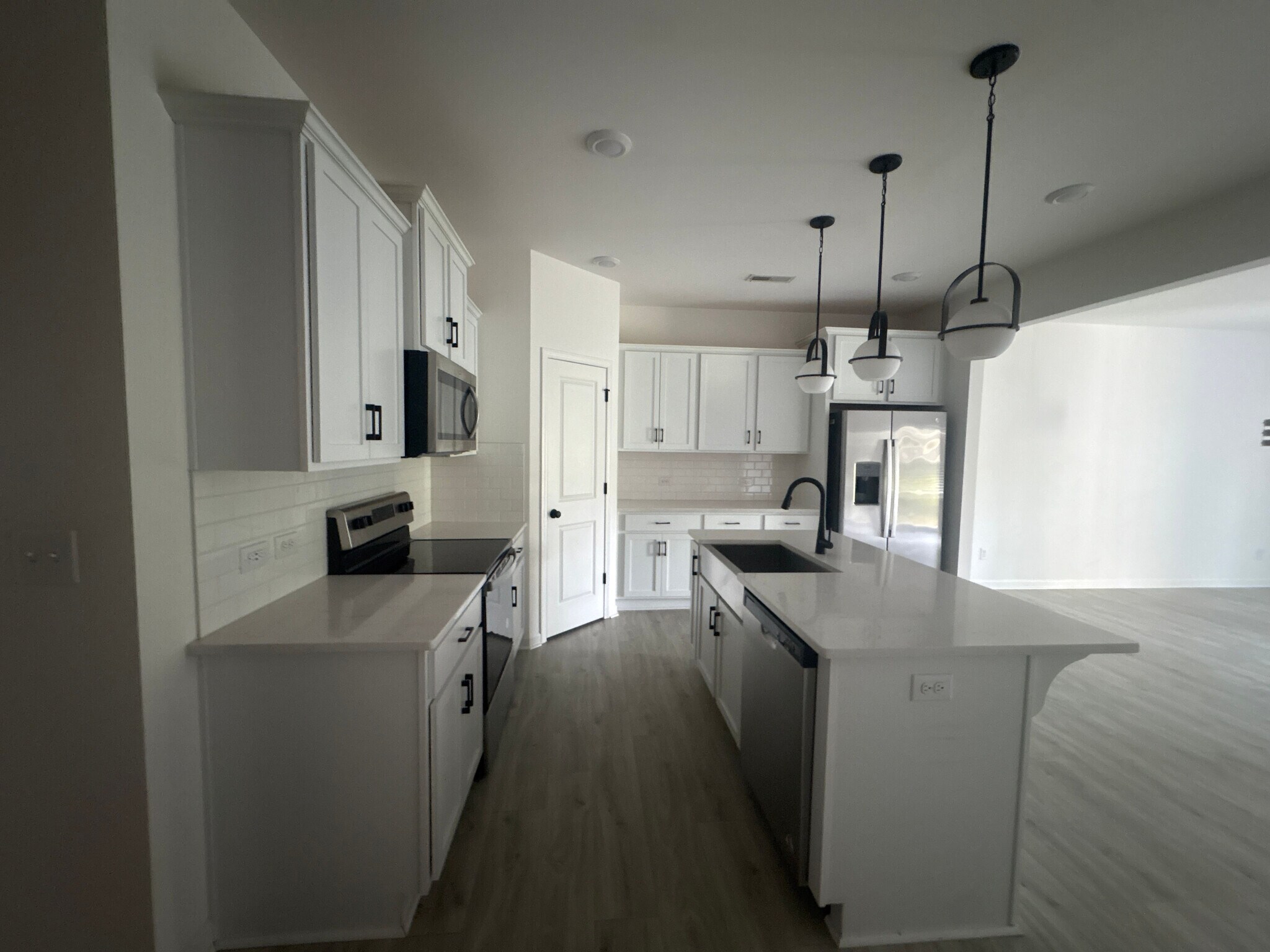 Building Photo - Room in Townhome on Pagebrook Ln