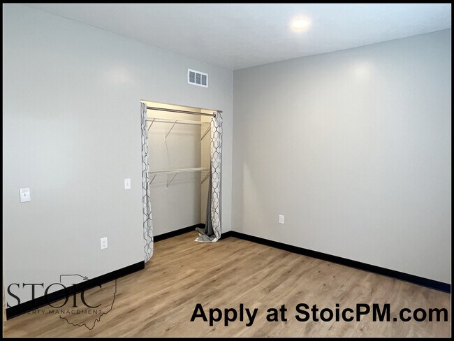 Building Photo - 224 Emmit Ave