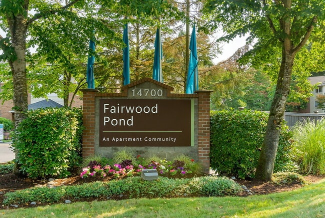 Building Photo - Fairwood Pond