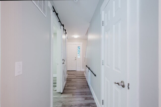 Building Photo - Secluded Four Bedroom Home on Seven Acres in Midway Farms!