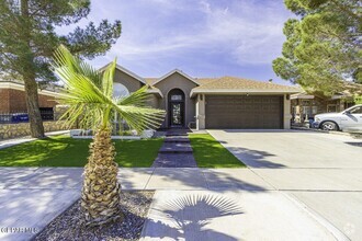Building Photo - 12082 El Greco Cir